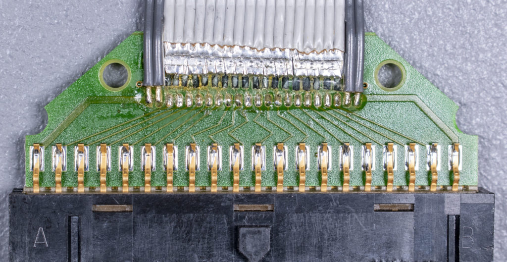 Agilent Logic Analyzer cable teardown photos